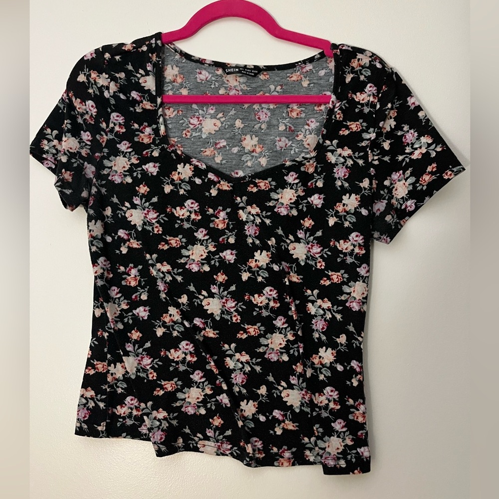 SHEIN Floral T-Shirt